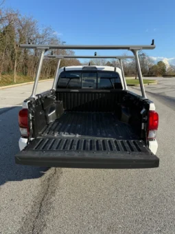 
										2023 Toyota Tacoma DOUBLE CAB SR 2WD 34K MILES full									