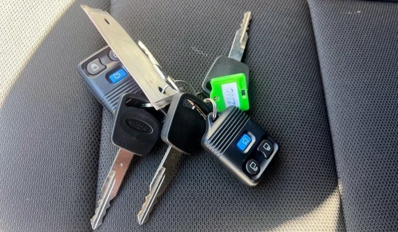 
								2023 Ford Explorer Police interceptor full									