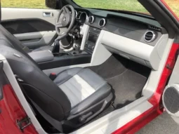 
										2008 Ford Mustang GT full									