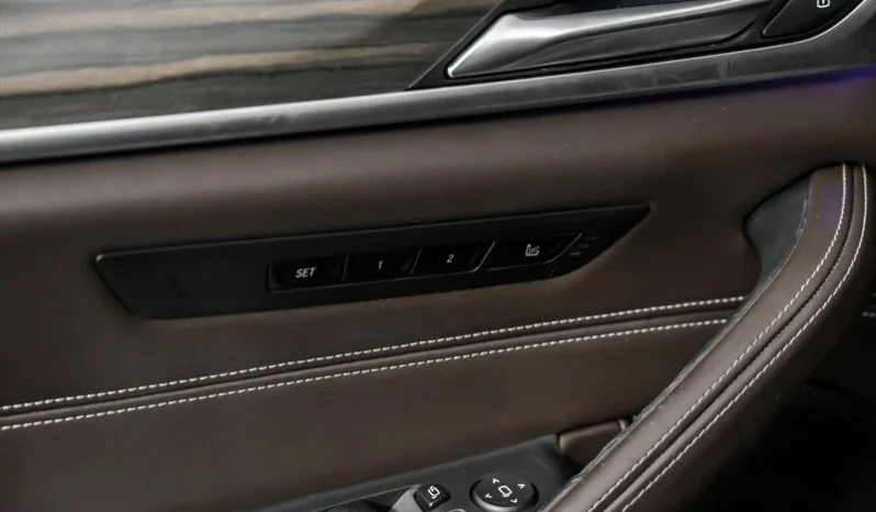 
								2017 BMW 5-Series 530i xDrive full									