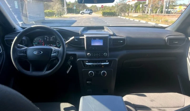 
								2023 Ford Explorer Police interceptor full									