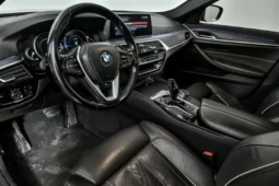 
										2017 BMW 5-Series 530i xDrive full									