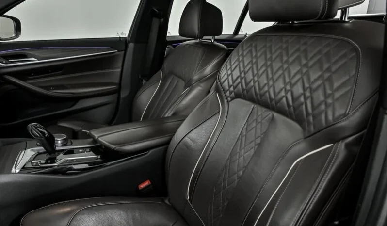 
								2017 BMW 5-Series 530i xDrive full									