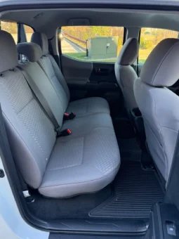 
										2023 Toyota Tacoma DOUBLE CAB SR 2WD 34K MILES full									