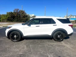 
										2023 Ford Explorer Police interceptor full									