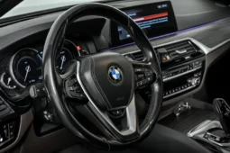 
										2017 BMW 5-Series 530i xDrive full									