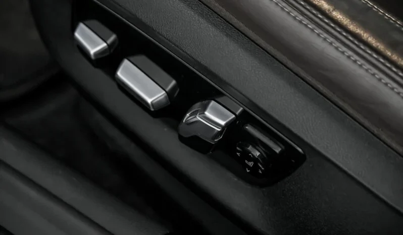 
								2017 BMW 5-Series 530i xDrive full									