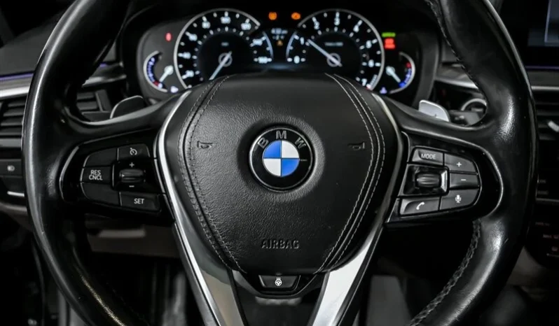 
								2017 BMW 5-Series 530i xDrive full									