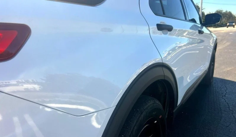 
								2023 Ford Explorer Police interceptor full									