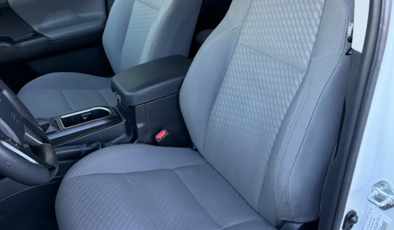 
								2023 Toyota Tacoma DOUBLE CAB SR 2WD 34K MILES full									