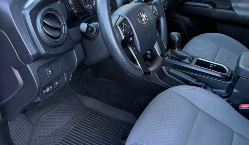 
								2023 Toyota Tacoma DOUBLE CAB SR 2WD 34K MILES full									