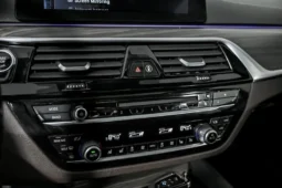 
										2017 BMW 5-Series 530i xDrive full									