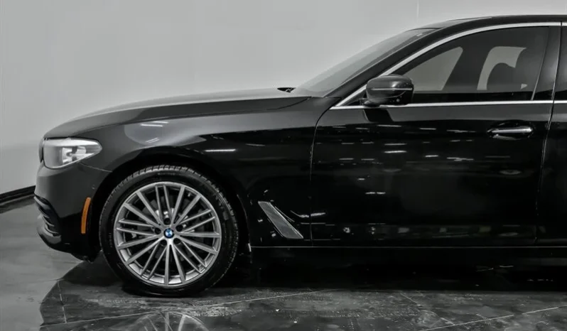 
								2017 BMW 5-Series 530i xDrive full									