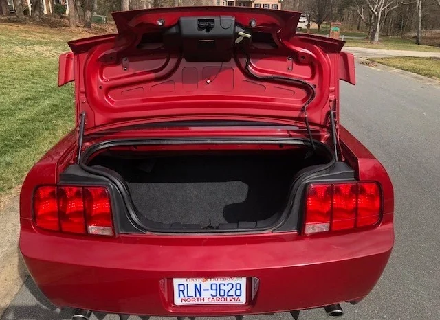 
								2008 Ford Mustang GT full									