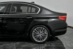 
										2017 BMW 5-Series 530i xDrive full									