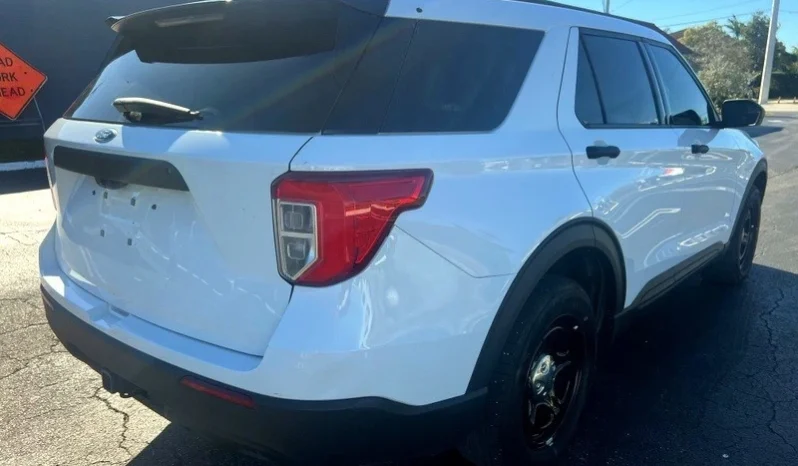 
								2023 Ford Explorer Police interceptor full									