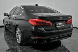 
										2017 BMW 5-Series 530i xDrive full									
