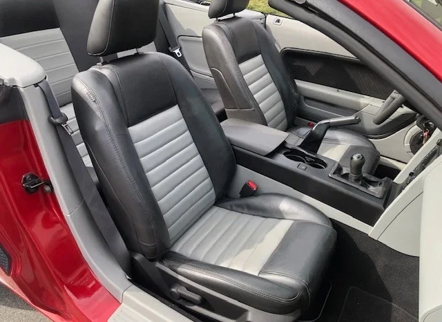 
								2008 Ford Mustang GT full									