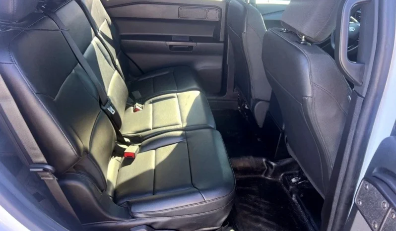 
								2023 Ford Explorer Police interceptor full									