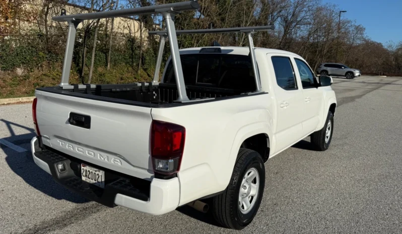 
								2023 Toyota Tacoma DOUBLE CAB SR 2WD 34K MILES full									